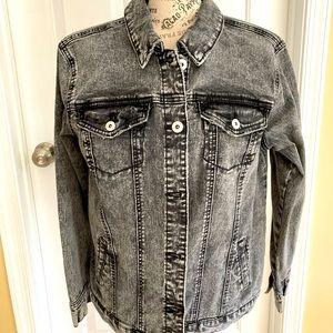 ✨Black/Gray Jean Jacket✨